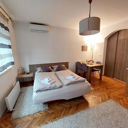 Mb Deluxe Apartment Високо Экстерьер фото